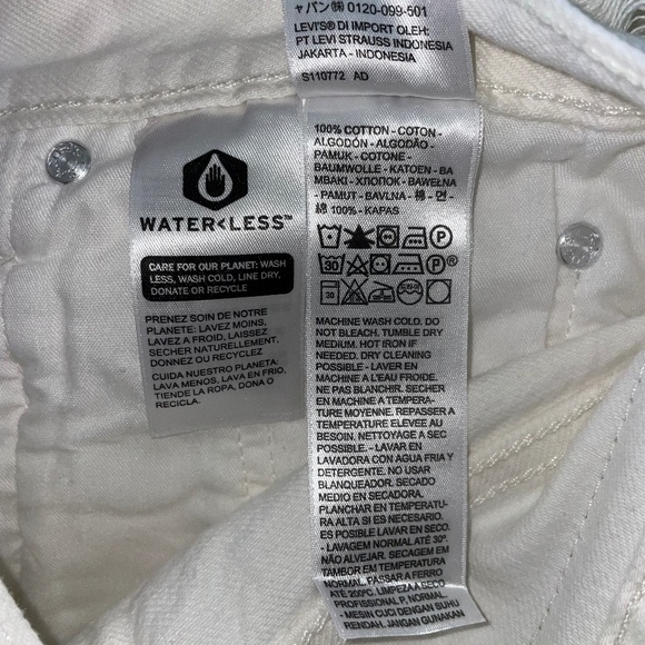 Levi's 501 Cropped White Denim Women's Distressed Jeans Size 29 X26 NWT - Picture 8 of 8